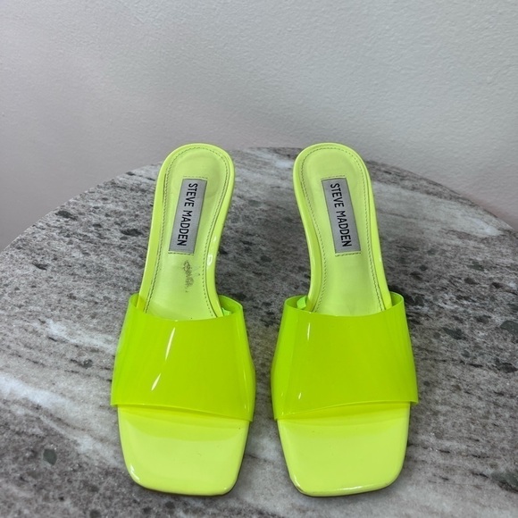 Steve Madden Neon Yellow Square Toe Lucite Heel Sandals size 5 - Picture 8 of 10